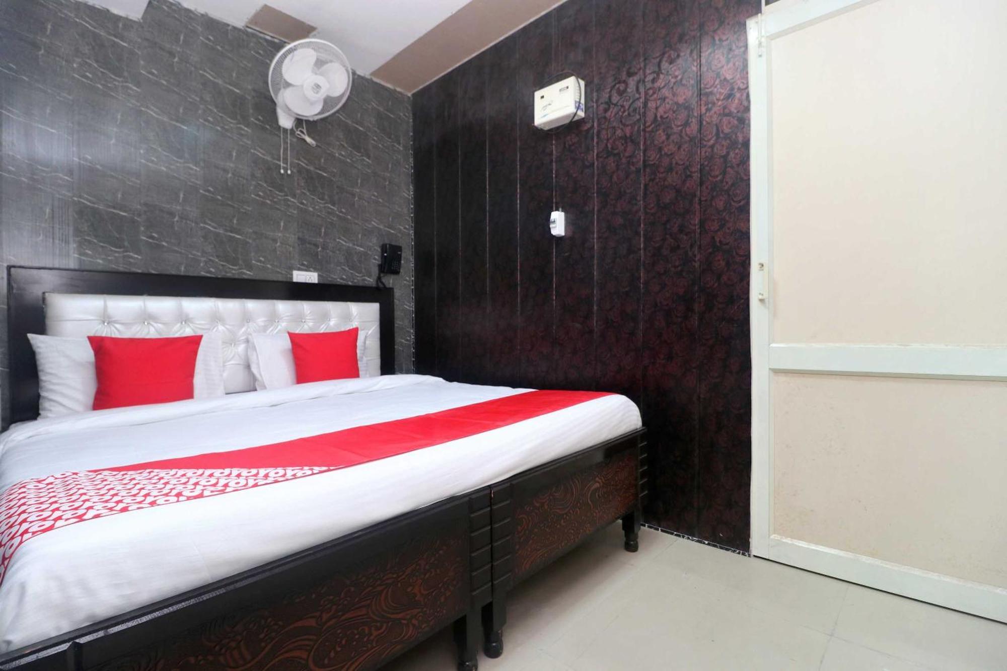 Oyo Hotel Aryan Plaza Chandīgarh Extérieur photo