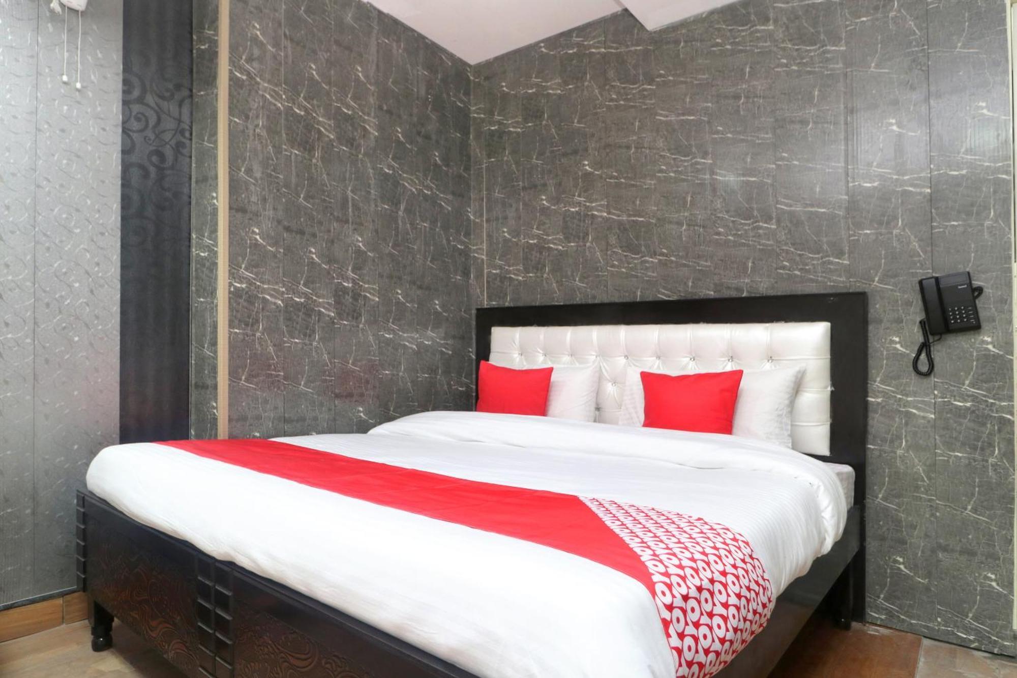 Oyo Hotel Aryan Plaza Chandīgarh Extérieur photo