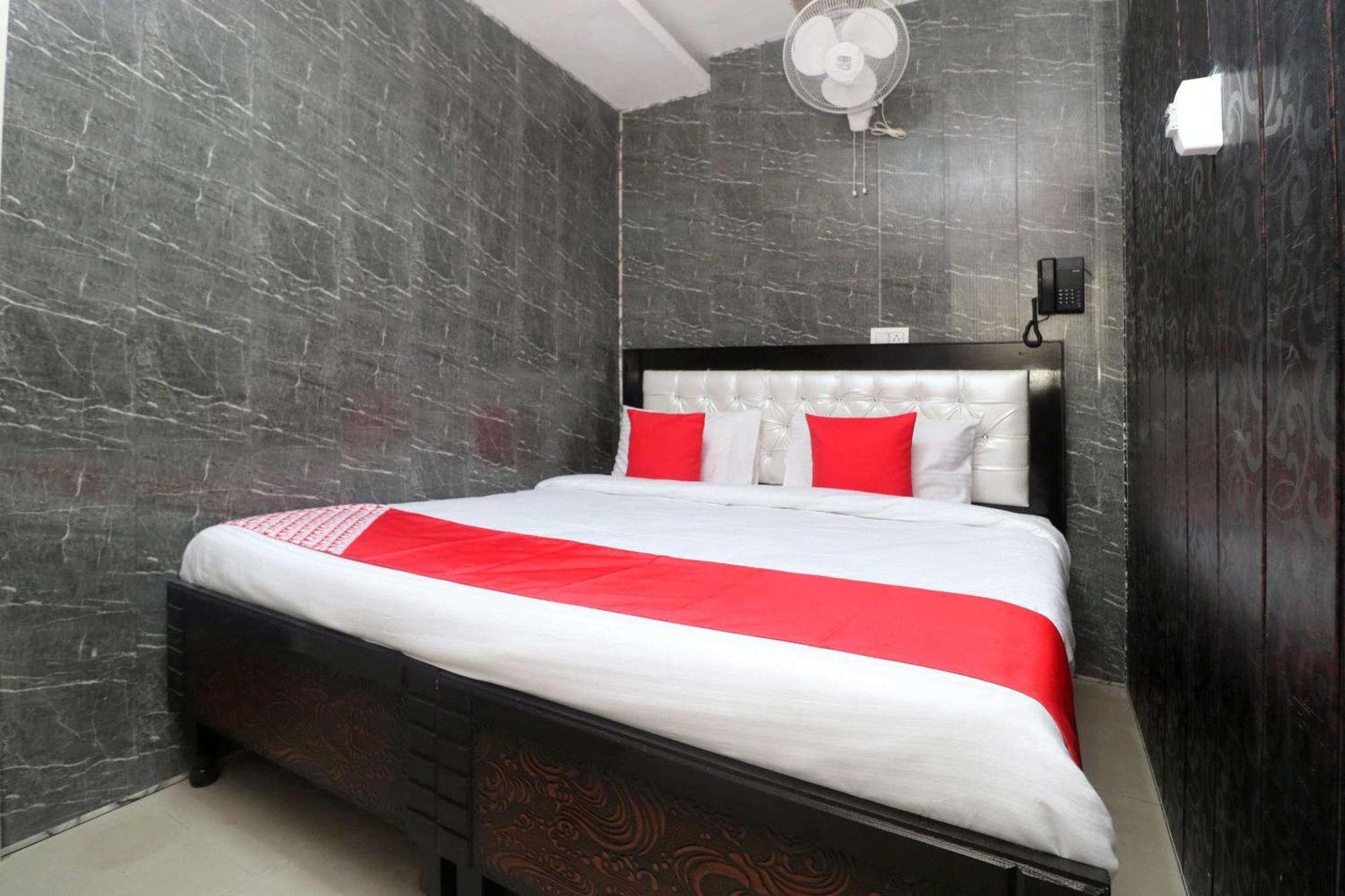 Oyo Hotel Aryan Plaza Chandīgarh Extérieur photo