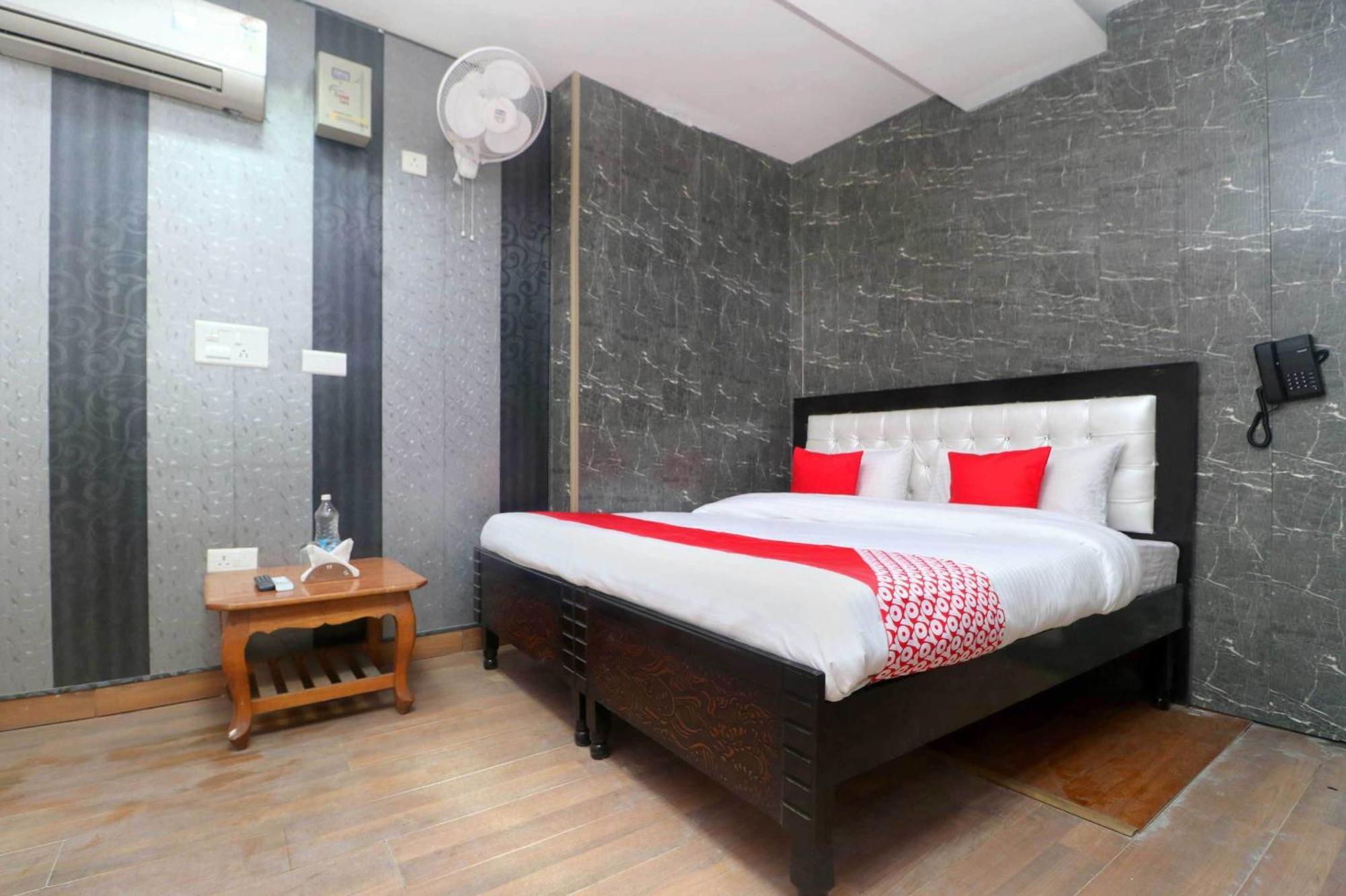 Oyo Hotel Aryan Plaza Chandīgarh Extérieur photo