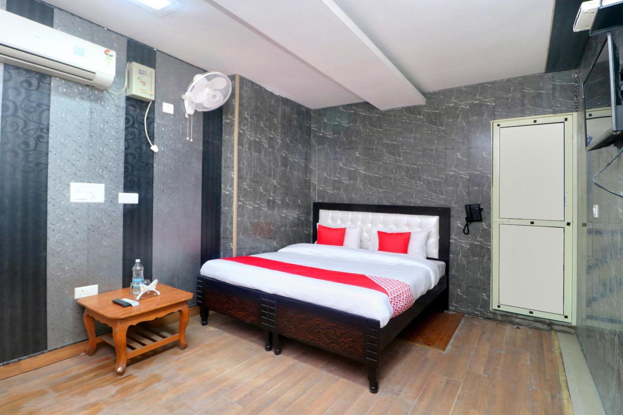 Oyo Hotel Aryan Plaza Chandīgarh Extérieur photo